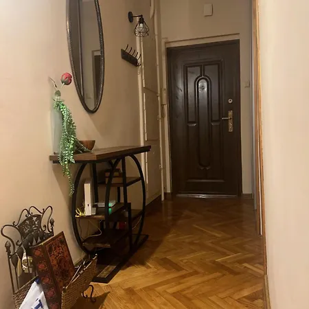 アパート Centre - *